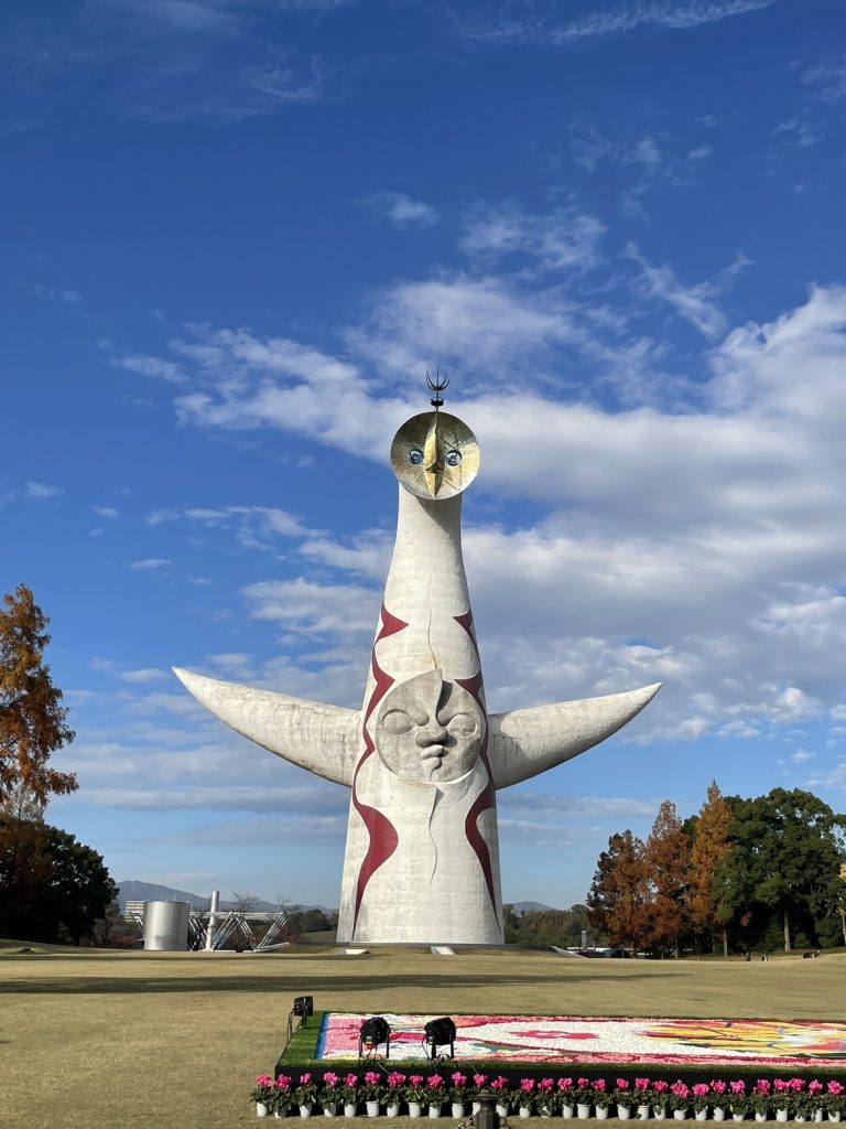 太陽の塔岡本太郎大阪万博記念公園トランシーバーip無線機レンタル