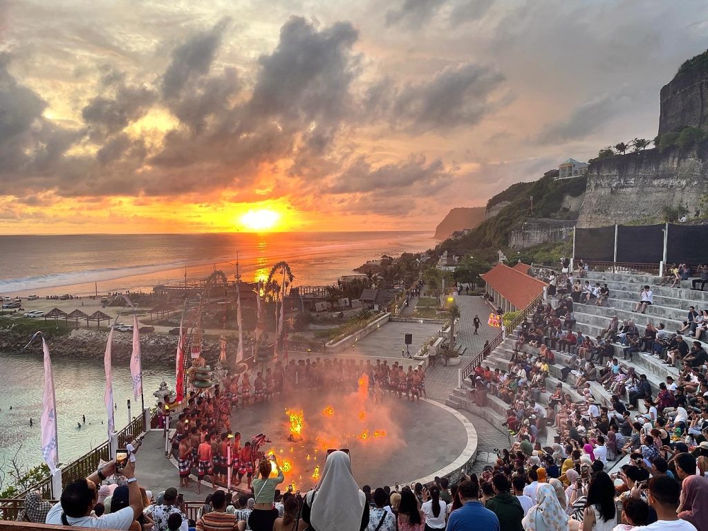 インドネシア バリ島
ケチャックダンス